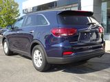 Used 2020 Kia Sorento LX image 3