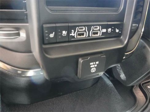 Used 2019 RAM 1500 Limited image 8