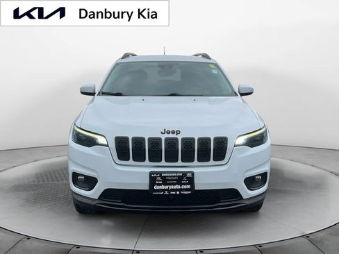 Used 2021 Jeep Cherokee Latitude Plus image 3