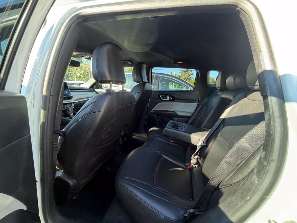 Used 2024 Jeep Compass Limited AWD/4WD image 5