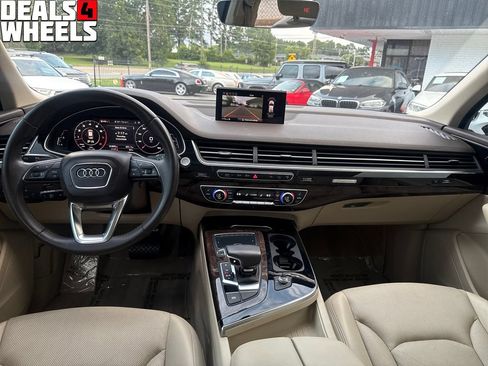 Used 2017 Audi Q7 3.0T Premium Plus AWD/4WD image 12