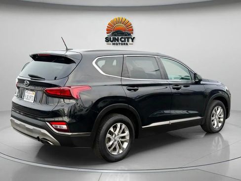 Used 2019 Hyundai Santa Fe SE image 4