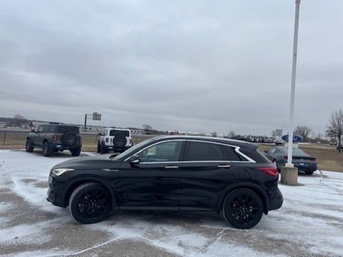 Used 2021 INFINITI QX50 Luxe w/ Appearance Package image 6