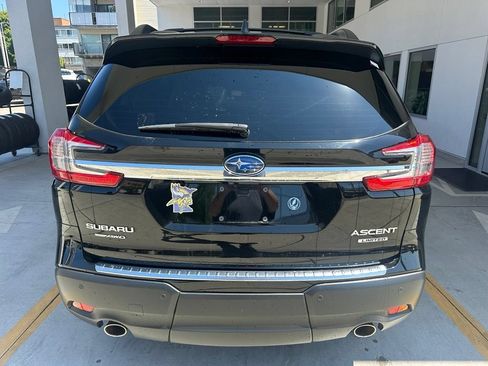 Used 2023 Subaru Ascent Limited w/ Technology Package AWD/4WD image 5