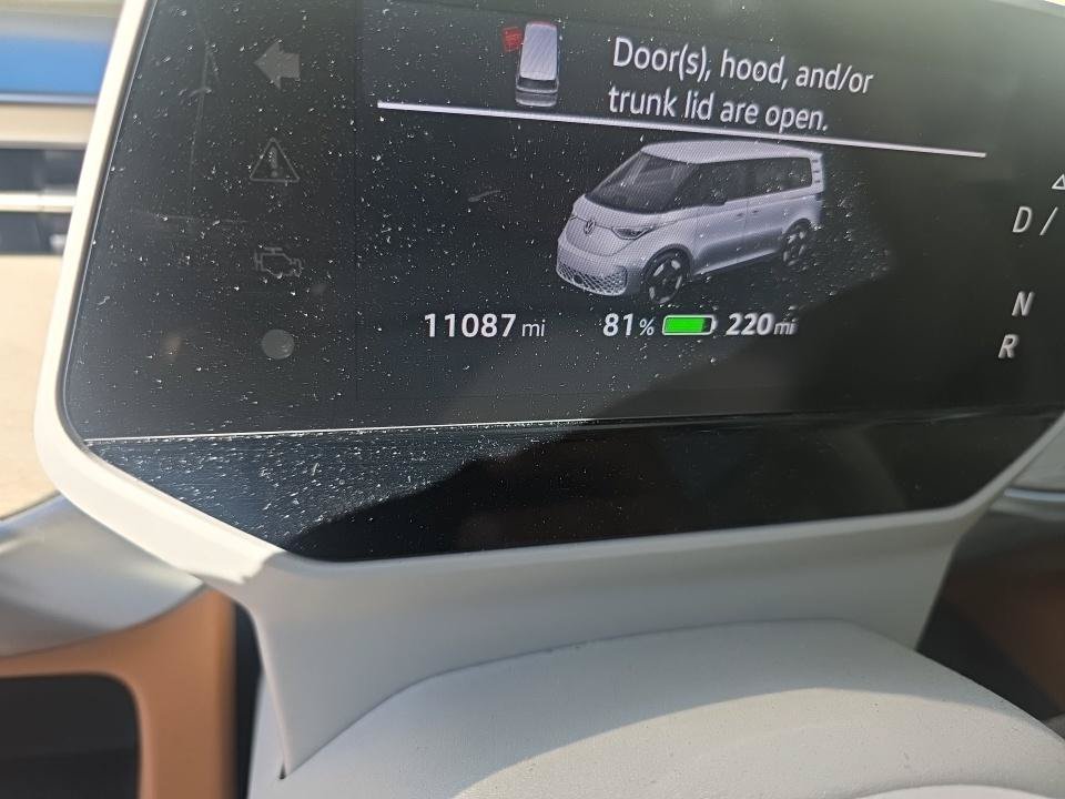 Used 2025 Volkswagen ID. Buzz 1st Edition AWD/4WD image 25