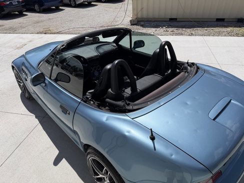 Used 2000 BMW Z3 2.5i RWD image 17