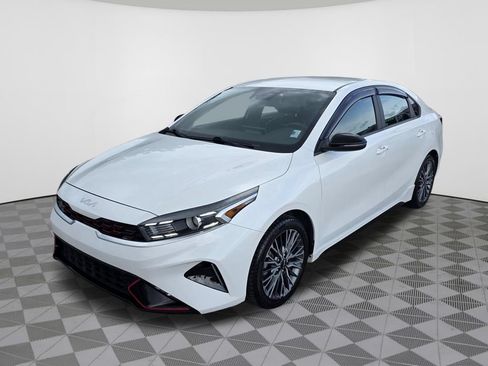 Used 2022 Kia Forte GT-Line FWD image 2