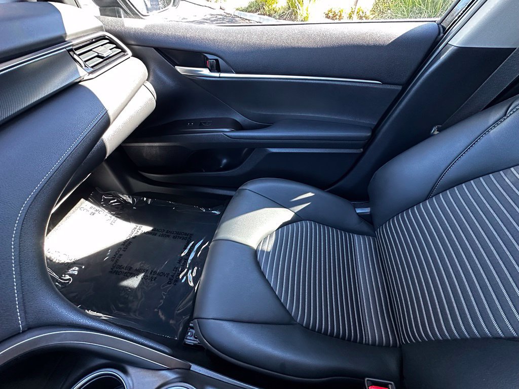 Used 2024 Toyota Camry SE FWD image 32
