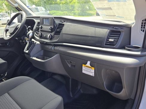 New 2025 Ford Transit 250 148 Medium Roof image 30