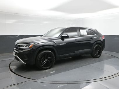 Used 2023 Volkswagen Atlas Cross Sport SE w/ Panoramic Sunroof Package