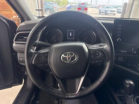 Used 2022 Toyota Camry SE FWD image 24