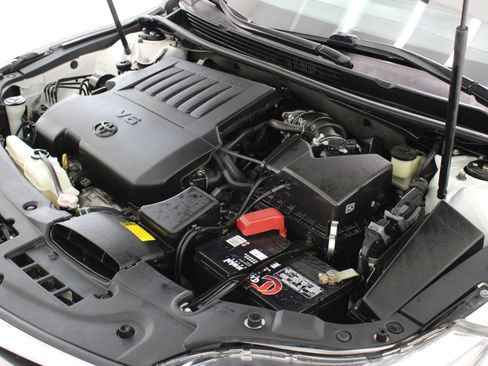 Used 2016 Toyota Avalon Touring image 69