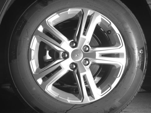 Used 2024 GMC Terrain SLE FWD image 19