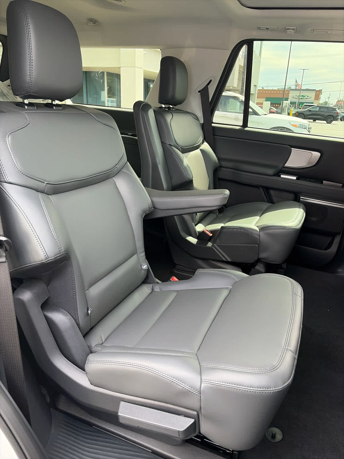 New 2027 Ford Expedition Active AWD/4WD image 28
