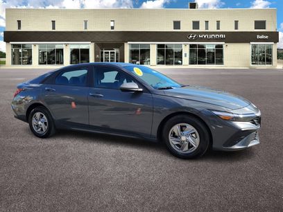 Certified 2025 Hyundai Elantra SE