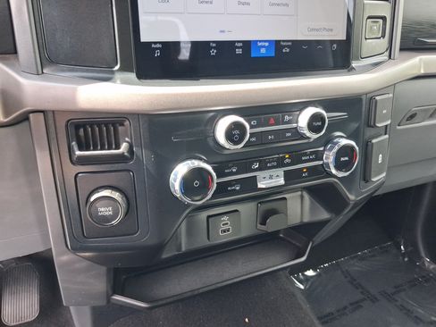 Used 2025 Ford F150 XLT w/ Equipment Group 301A Standard RWD image 15