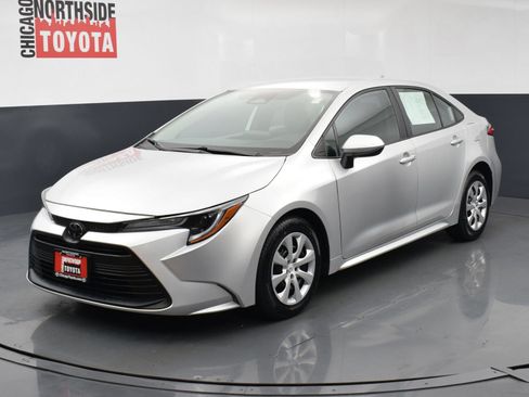 Used 2024 Toyota Corolla LE FWD image 8