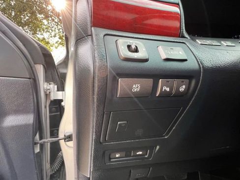 Used 2009 Lexus LS 460 image 15