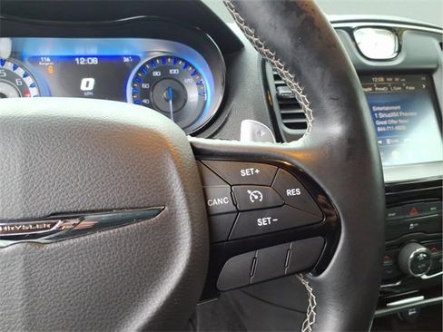 Used 2016 Chrysler 300 S image 15