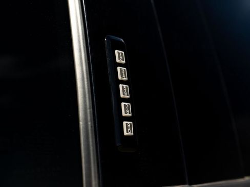 Used 2023 Ford F150 Raptor image 30