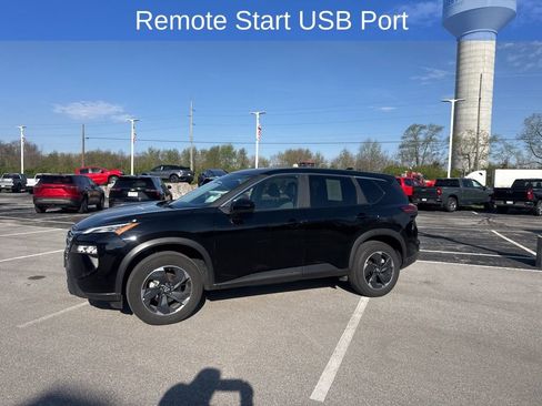 Used 2025 Nissan Rogue SV image 5