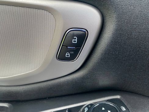 Used 2025 Ford Expedition Max Active AWD/4WD image 14