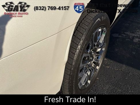 Certified 2023 GMC Yukon Denali Ultimate image 8