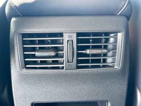 New 2026 Mitsubishi Outlander SE image 26