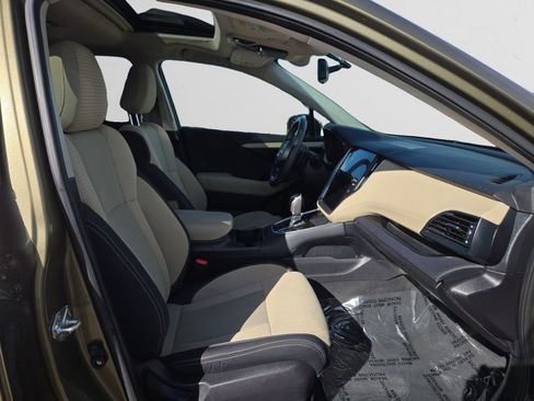 Used 2022 Subaru Outback Premium w/ Popular Package #1 image 17