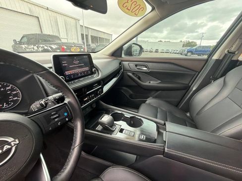 Used 2023 Nissan Rogue SL FWD image 17