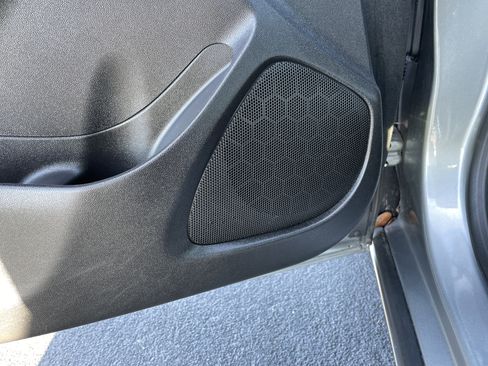 Used 2024 Chevrolet Malibu LT image 21