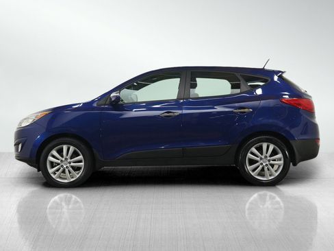 Used 2013 Hyundai Tucson Limited w/ Premium Pkg AWD/4WD image 2