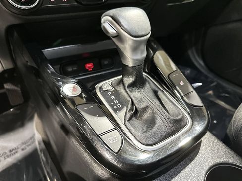 Used 2021 Kia Soul EX image 21