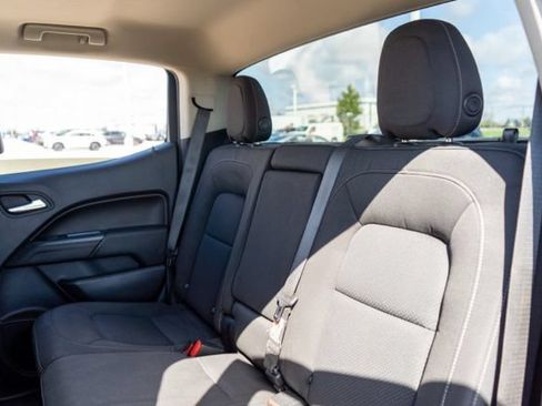 Used 2020 Chevrolet Colorado LT AWD/4WD image 17