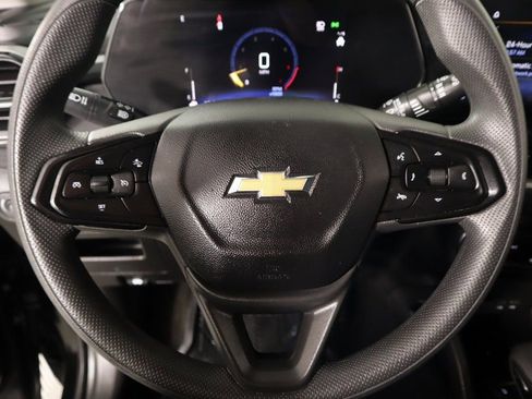 Used 2024 Chevrolet TrailBlazer LS w/ LS Convenience Package image 3
