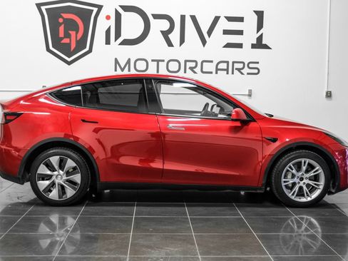 Used 2023 Tesla Model Y AWD image 8