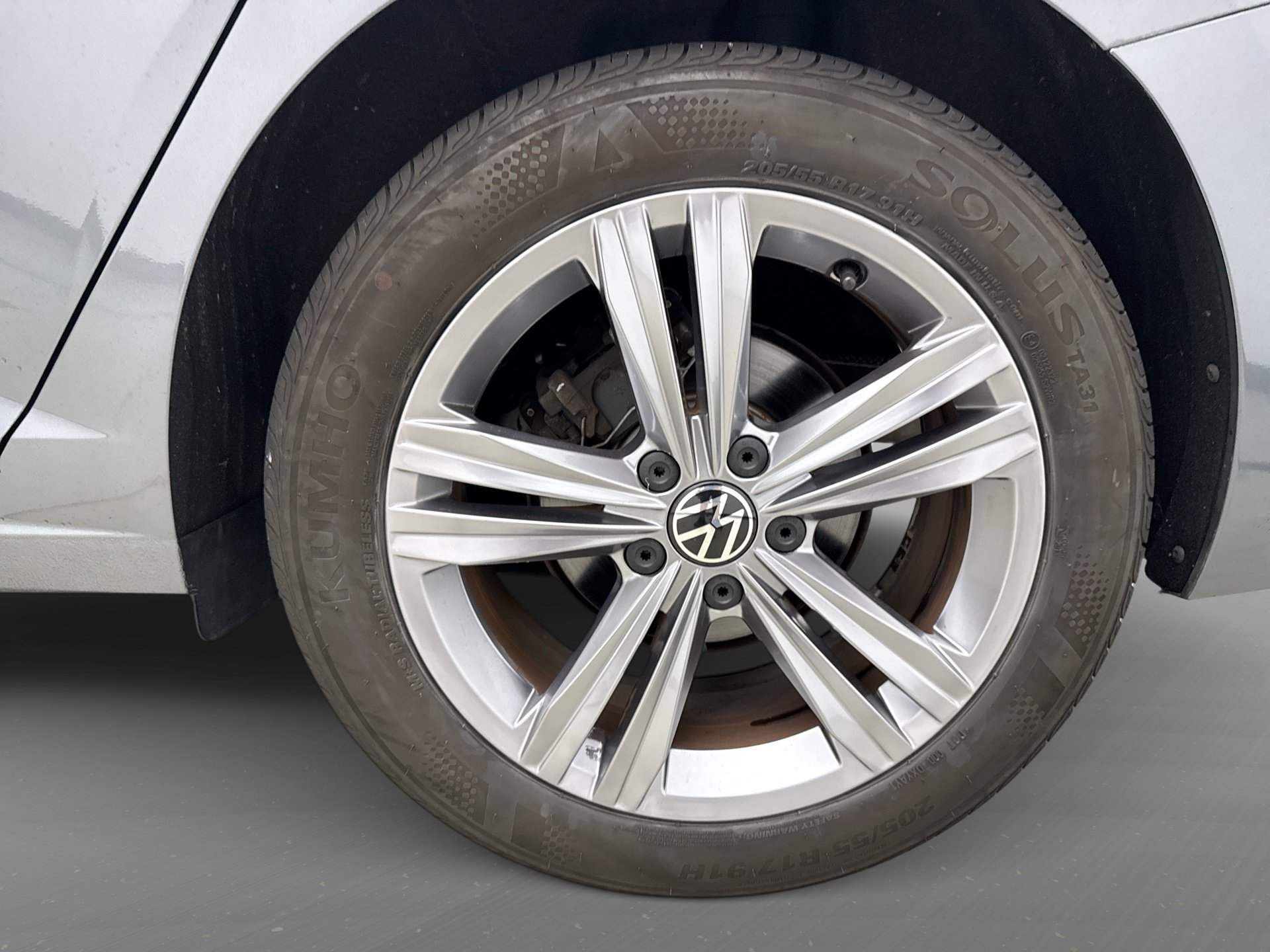 Used 2023 Volkswagen Jetta SE FWD image 21