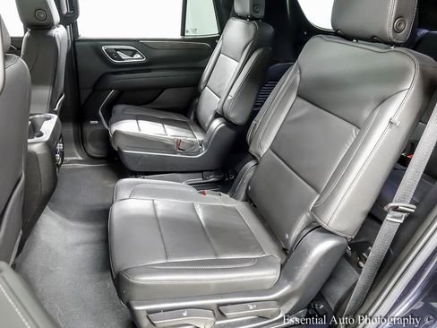 Used 2022 Chevrolet Tahoe LT w/ LT Signature Package image 11