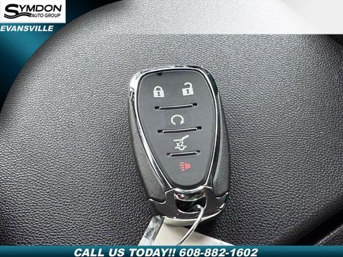 Used 2021 Chevrolet Equinox LT image 19