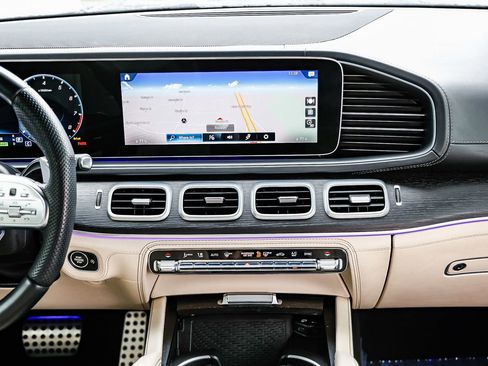 Certified 2023 Mercedes-Benz GLS 63 AMG 4MATIC image 11