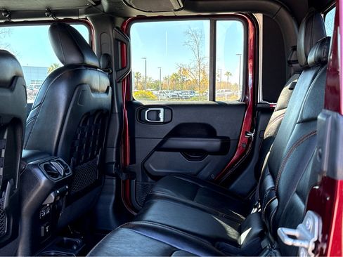 Used 2021 Jeep Gladiator Mojave image 17