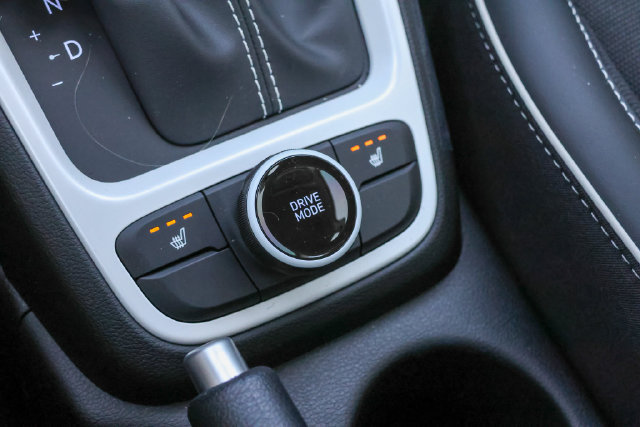 New 2026 Hyundai Venue SEL FWD image 16