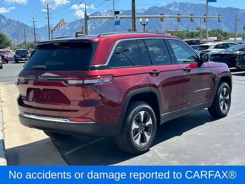 Used 2022 Jeep Grand Cherokee Limited 4xe w/ Luxury Tech Group II AWD/4WD image 4