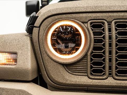 Used 2026 Jeep Wrangler Unlimited Sport AWD/4WD image 22