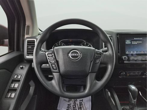 Used 2022 Nissan Frontier SV image 20