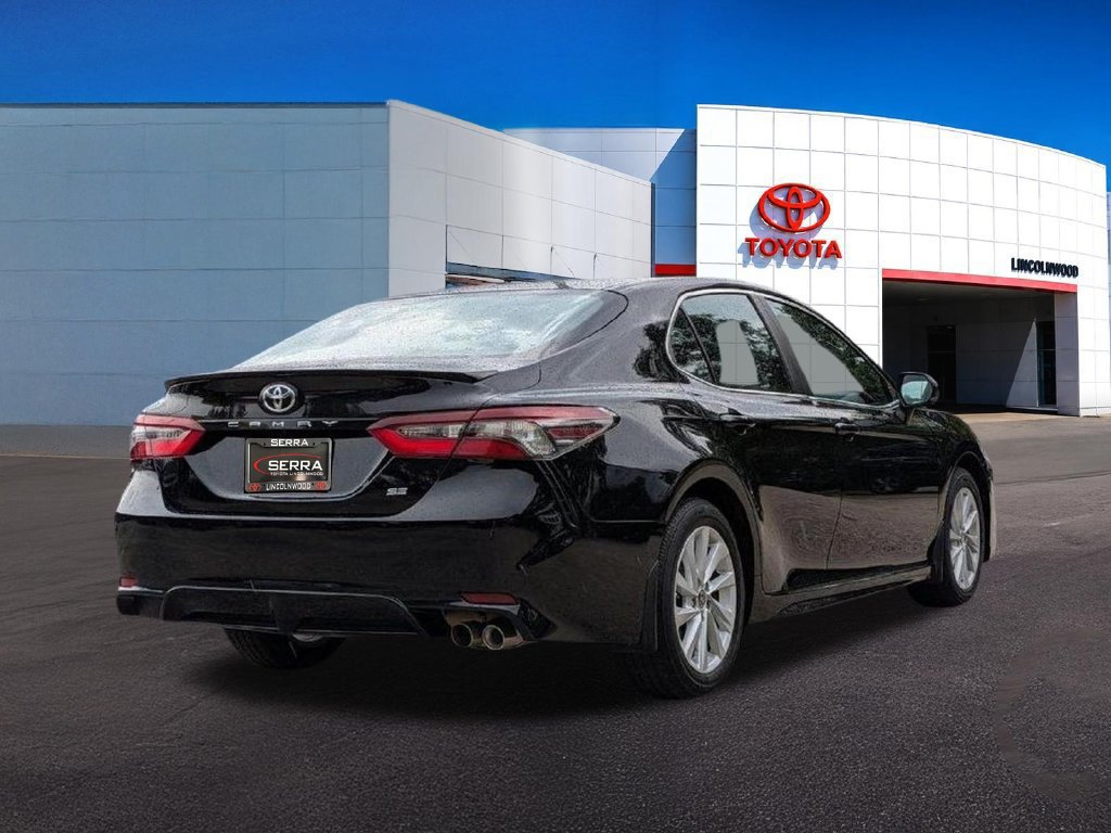 Used 2024 Toyota Camry SE FWD image 11