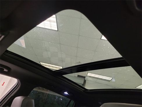 New 2025 Cadillac XT6 Sport w/ Technology Package image 16