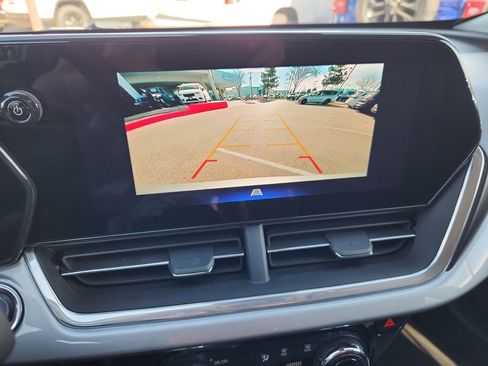 Used 2024 Chevrolet Trax LT w/ Driver Confidence Package image 22