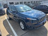 Used 2018 Jeep Cherokee Latitude Plus w/ Comfort/Convenience Group image 2