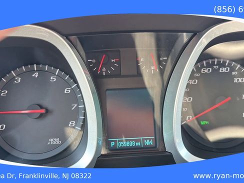 Used 2017 Chevrolet Equinox LT w/ Convenience Package AWD/4WD image 11